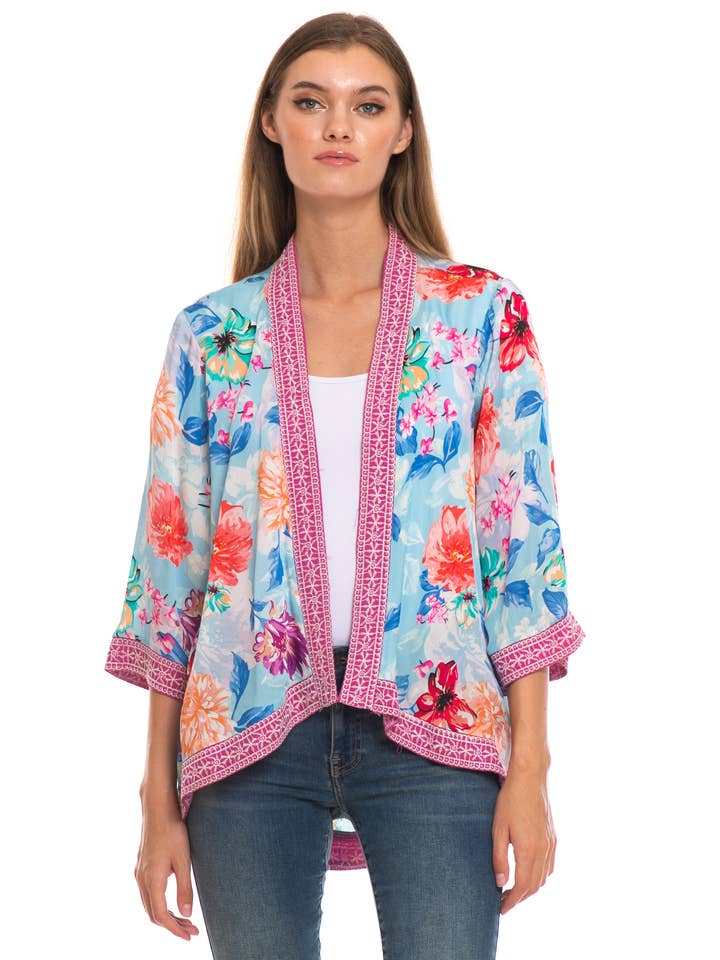 KIMONO IN CHAMBRAY KARMA RICAMATO per la vendita all'ingrosso da parte di Tolani