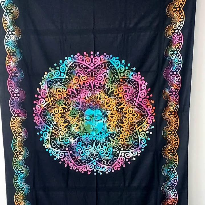 Tentures Bouddha Lotus Tie&Dye (140x215 cm) pour la vente par Vrinda
