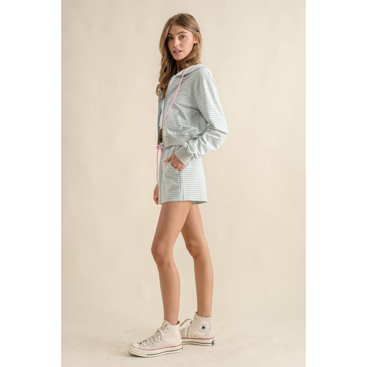 Sweet Generis – wholesale Lounge set – Women's – CONTRAST DRAWSTRING ZIP UP HOODIE AND SHORTS SET26