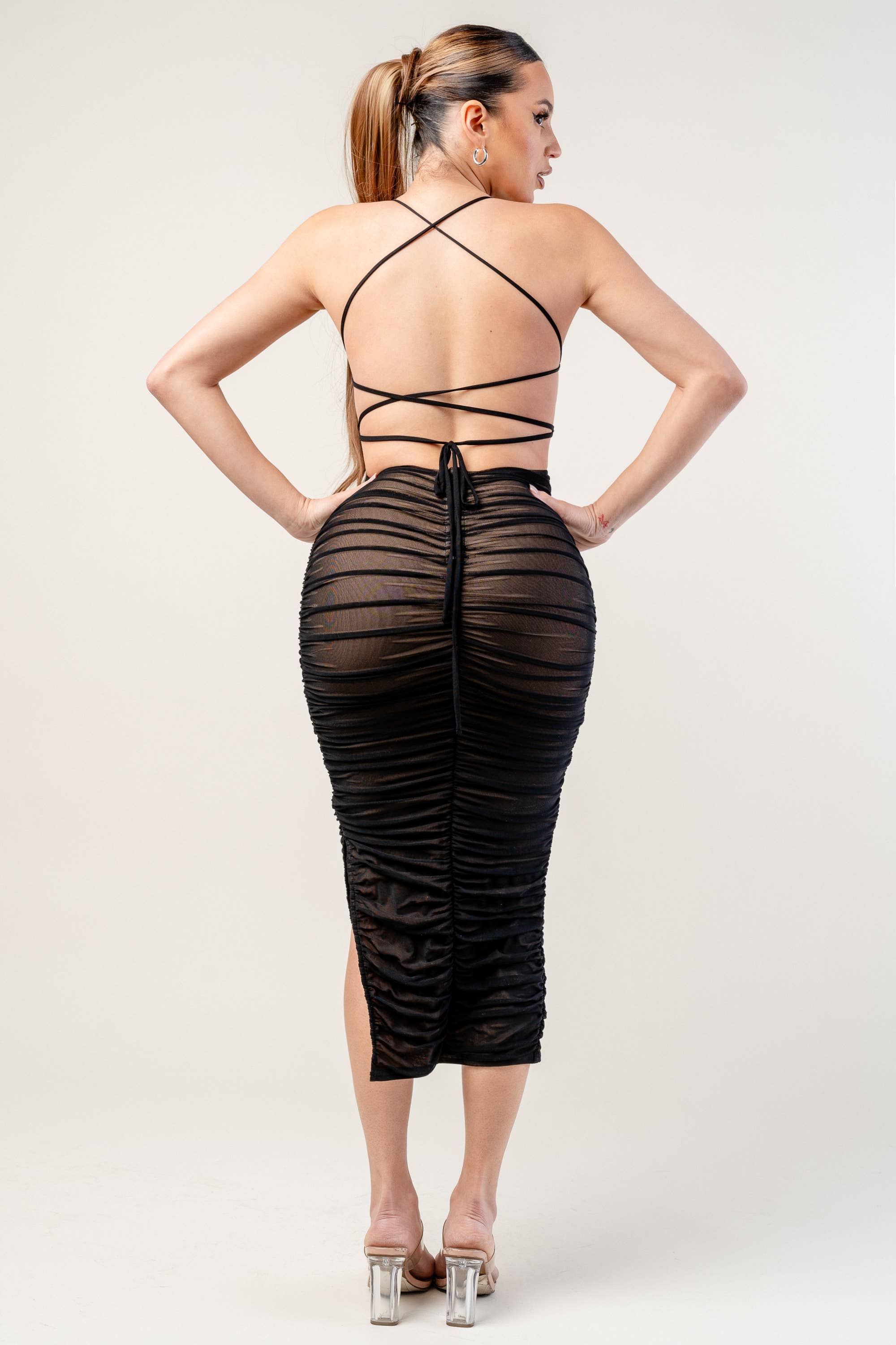 PRIVY – Engroshandel Kjole - Dame – PD73176B_LUX MESH SNØREBÅND MED RYNKET RYG OG MIDI KJOLE2