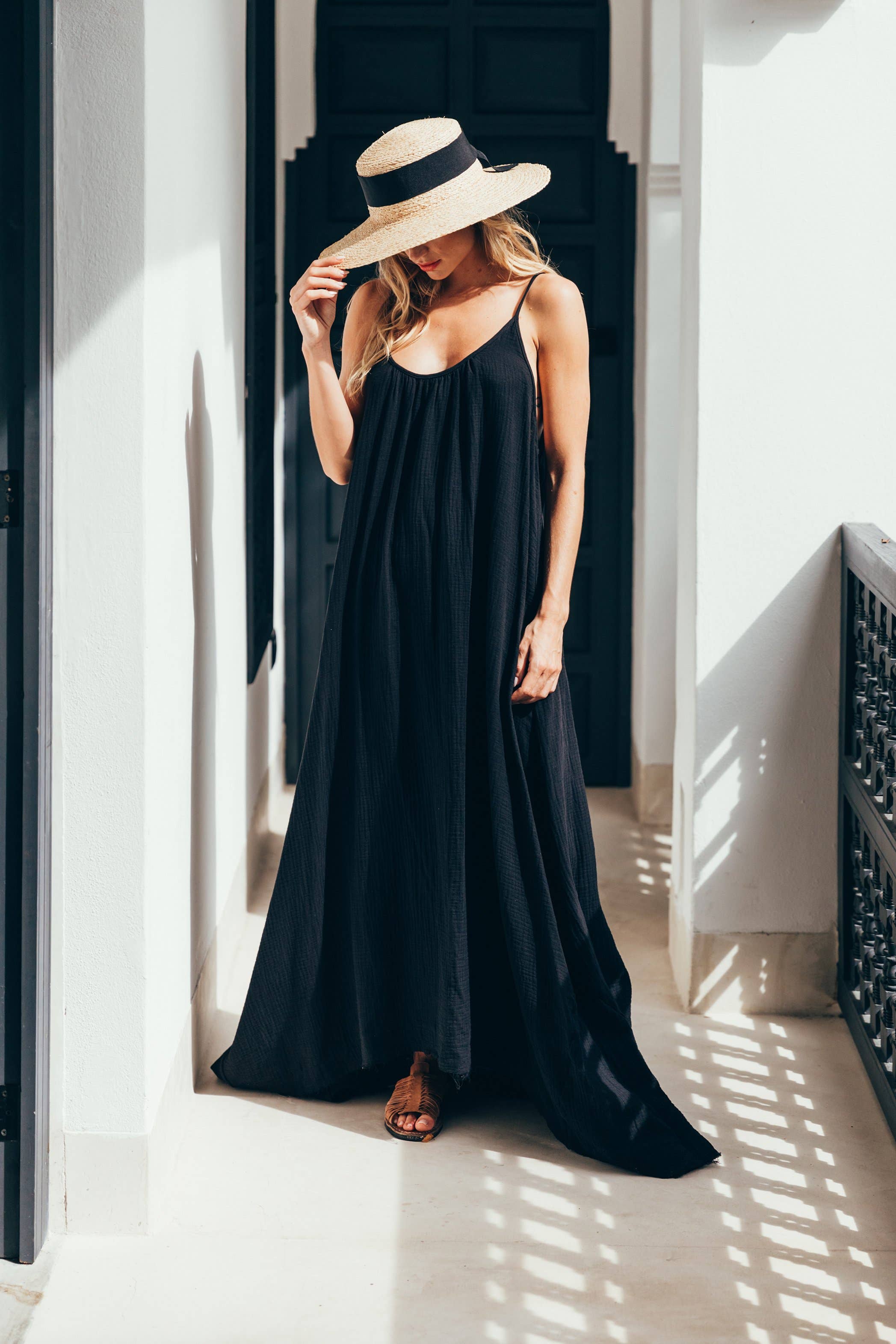 Sukiso - Wholesale Dress - Women's - Violetta Maxi Dress in Black