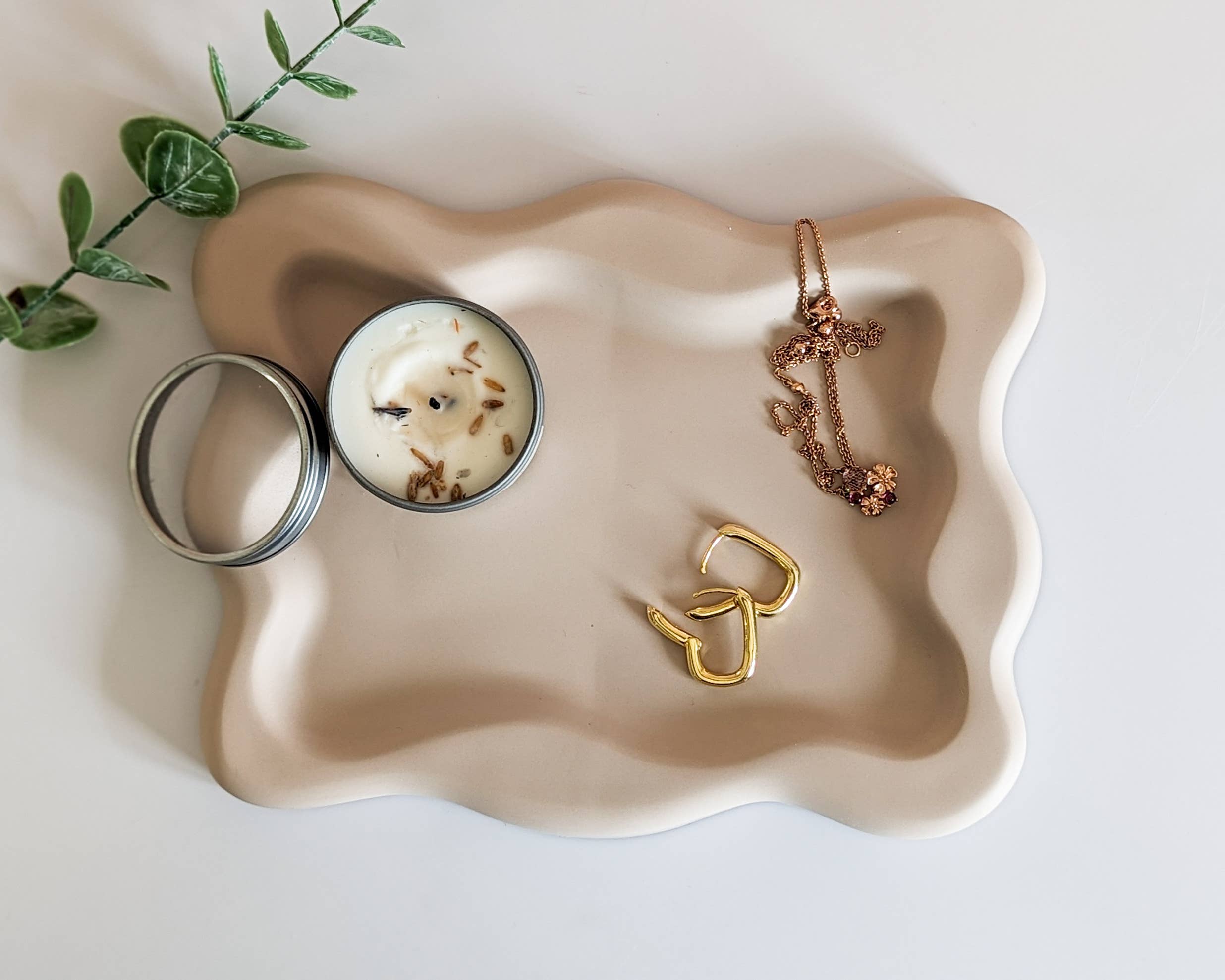 The Sage Rose Studio – wholesale Jewellery dish – Wavy Rectangle trinket dish, modern aesthetic candle tray0