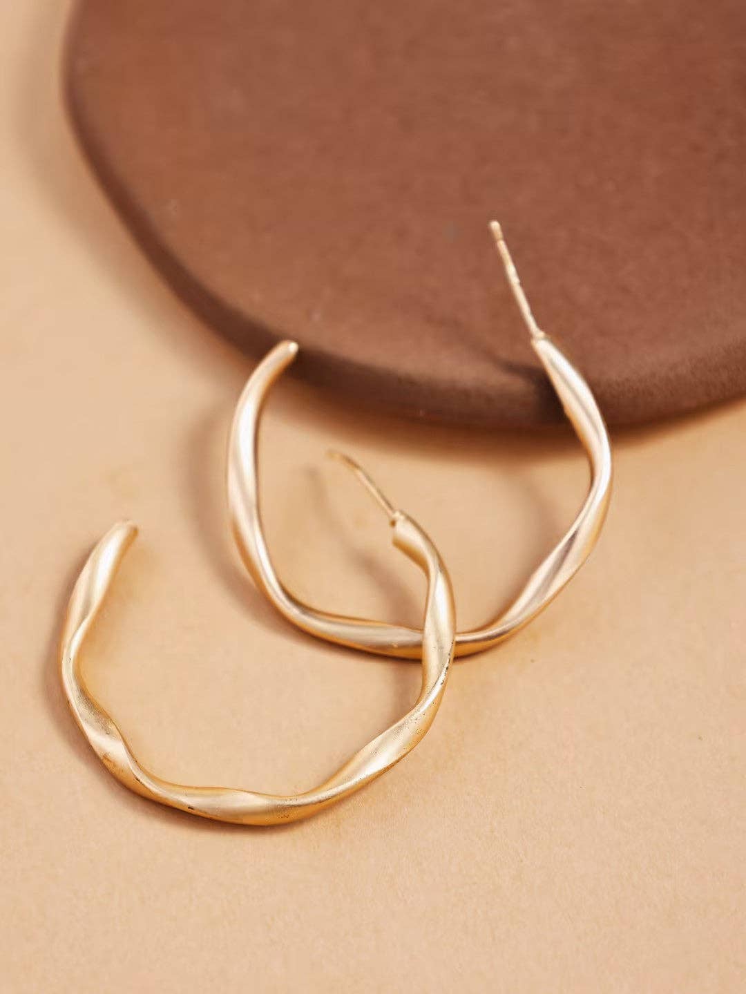 Revelari - Wholesale Hoop Earrings - Twisted Minimalist Gold Hoop Earrings2