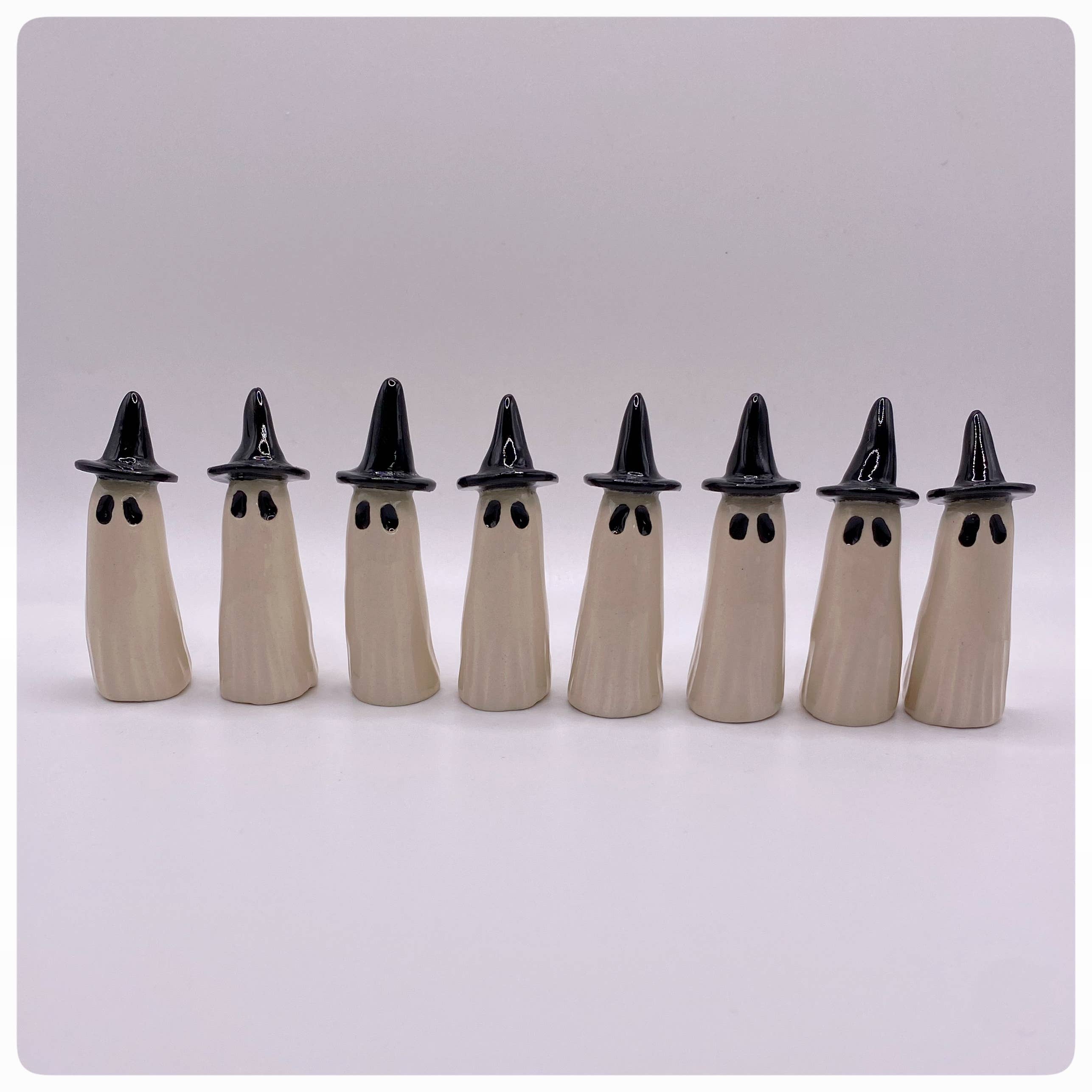 The Spookarium – wholesale Decorative figurine – The Spookarium, Ceramic Ghosts, mini Witch Hats 6-7cm1