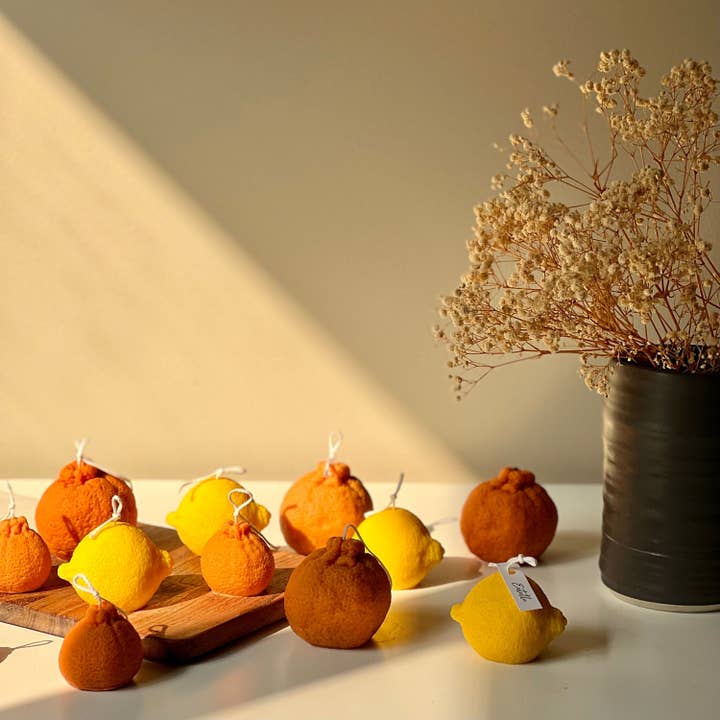 Estelle Studio - Venta al por mayor Velas de diseño llamativo - Vela de cera de soja con forma de limón: Decoración minimalista vegana1