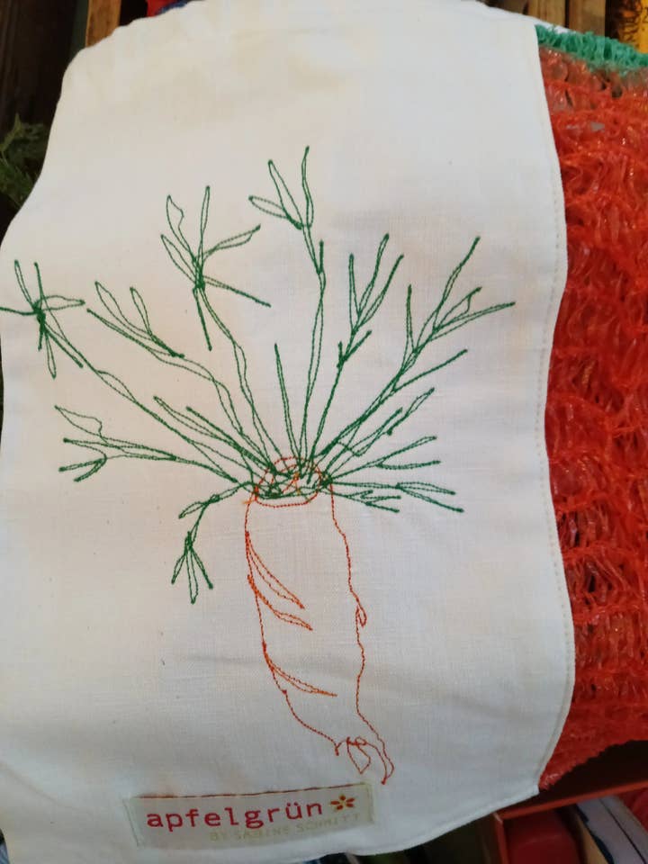 Handgemaakte groentezak Uniek – Upcycling van oud katoenen laken en sinaasappelnet voor wholesale door apfelgrün zum Anziehen