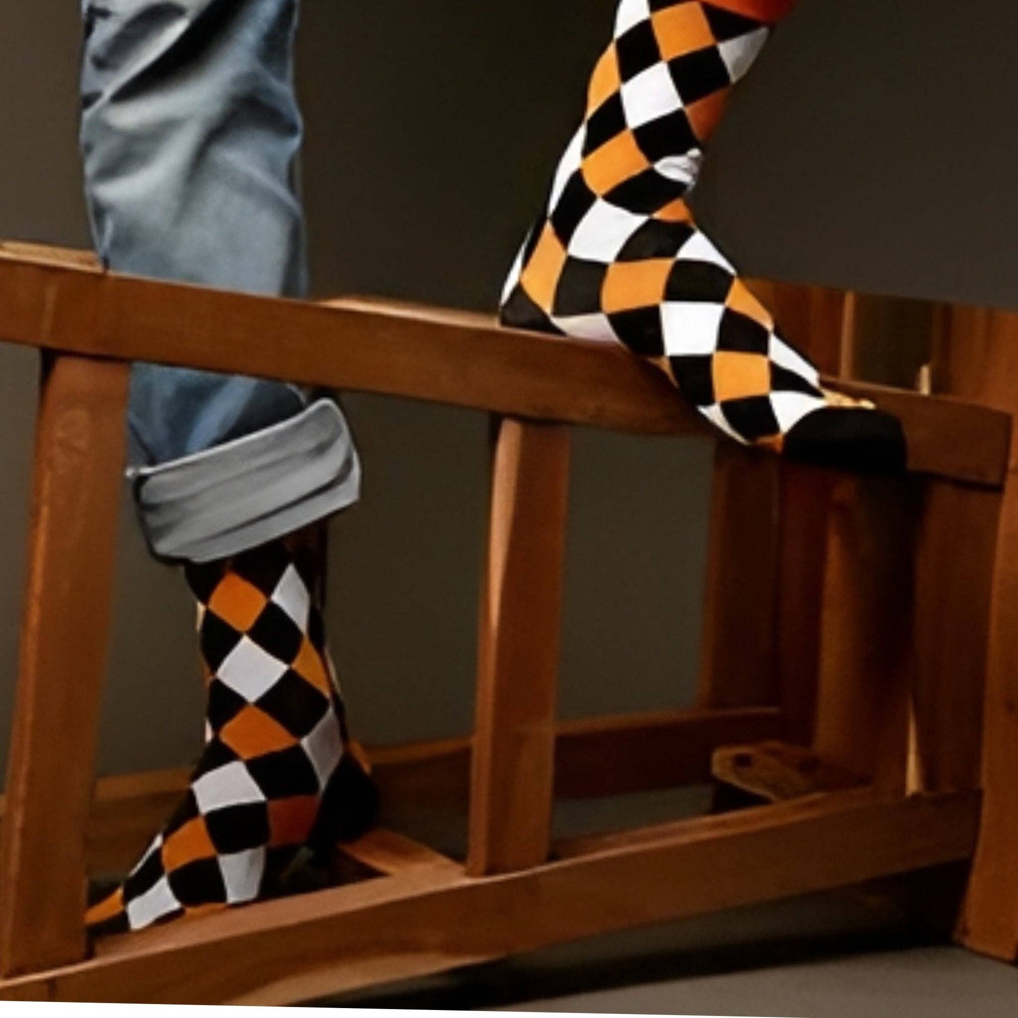 Sock Panda - Wholesale Socks - Men's - Orange Diamond Argyle Pattern Socks from the Sock Panda1