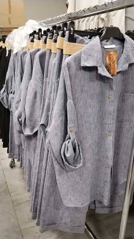 Superbia – Conjunto de top e calça (roupa NÃO Casual) - Mulher por atacado – Conjunto casual italiano tamanho único com camisa de botões completos e calça12