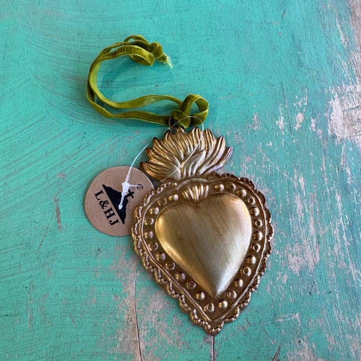 Love and Honor Jesus LLC - Wholesale Ornament - Small Dots Sacred Heart Ornament