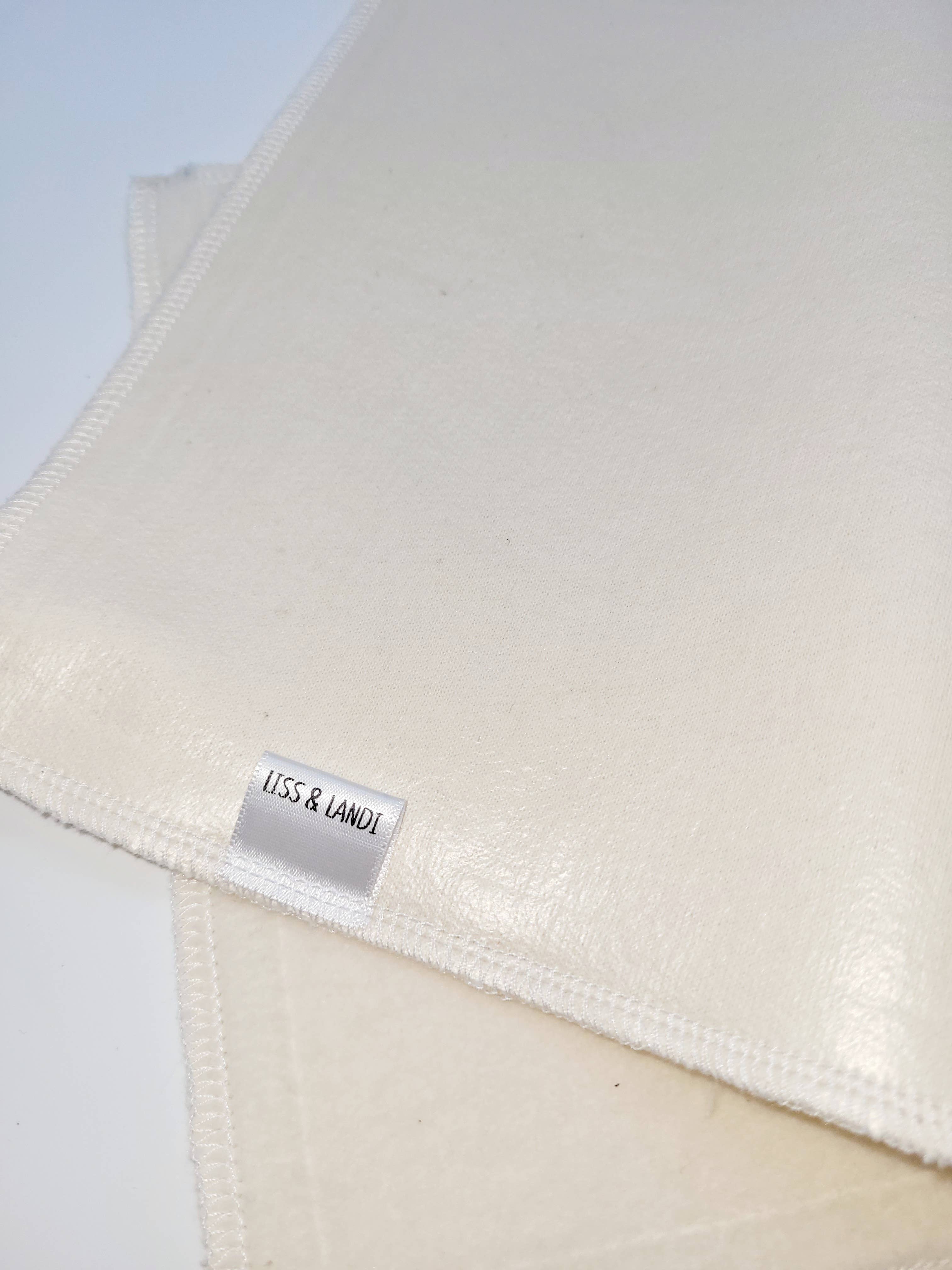 LISS & LANDI - Wholesale Cotton Pad - Cloth for Organic Castor Oil - Single Ply PUL Pack1