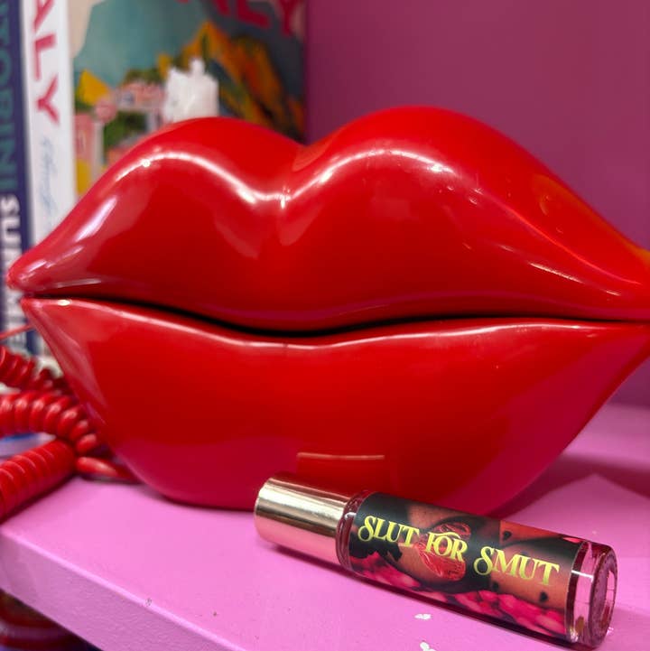 Aura & Alchemy Perfumery - Wholesale Roll-On Fragrance - SLUT FOR SMUT0