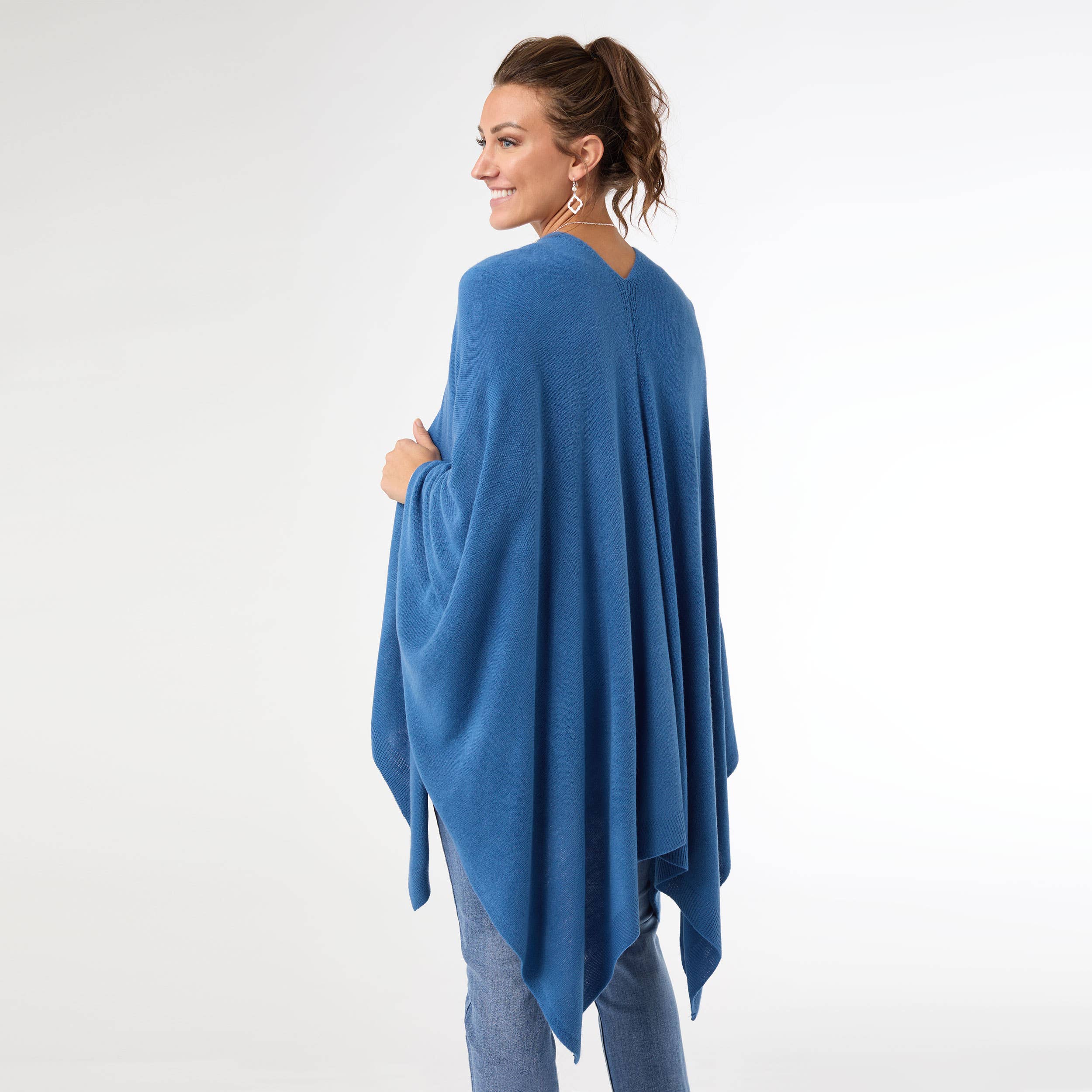 COCO + CARMEN - Wholesale Jacket - Women's - Kiara Lightweight Wrap3