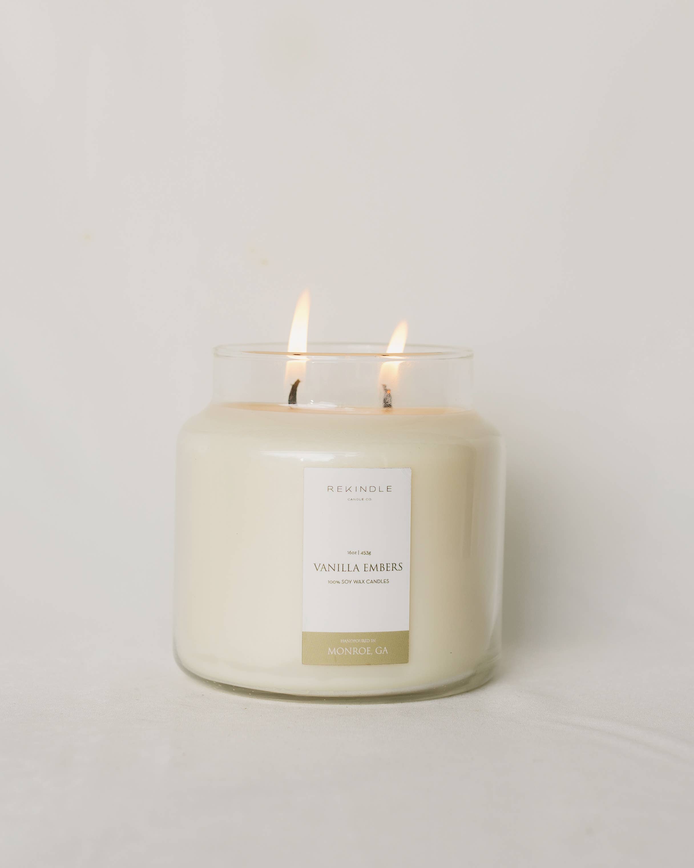 Rekindle Candle Co - Vente Bougie en bocal - Bougie en cire de soja à la vanille et aux braises (Arrêtée)1