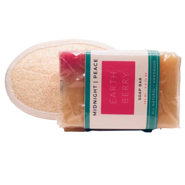 Ensemble de savon à base de baies Natural Earth et de tampons exfoliants pour la vente par Midnight | Peace