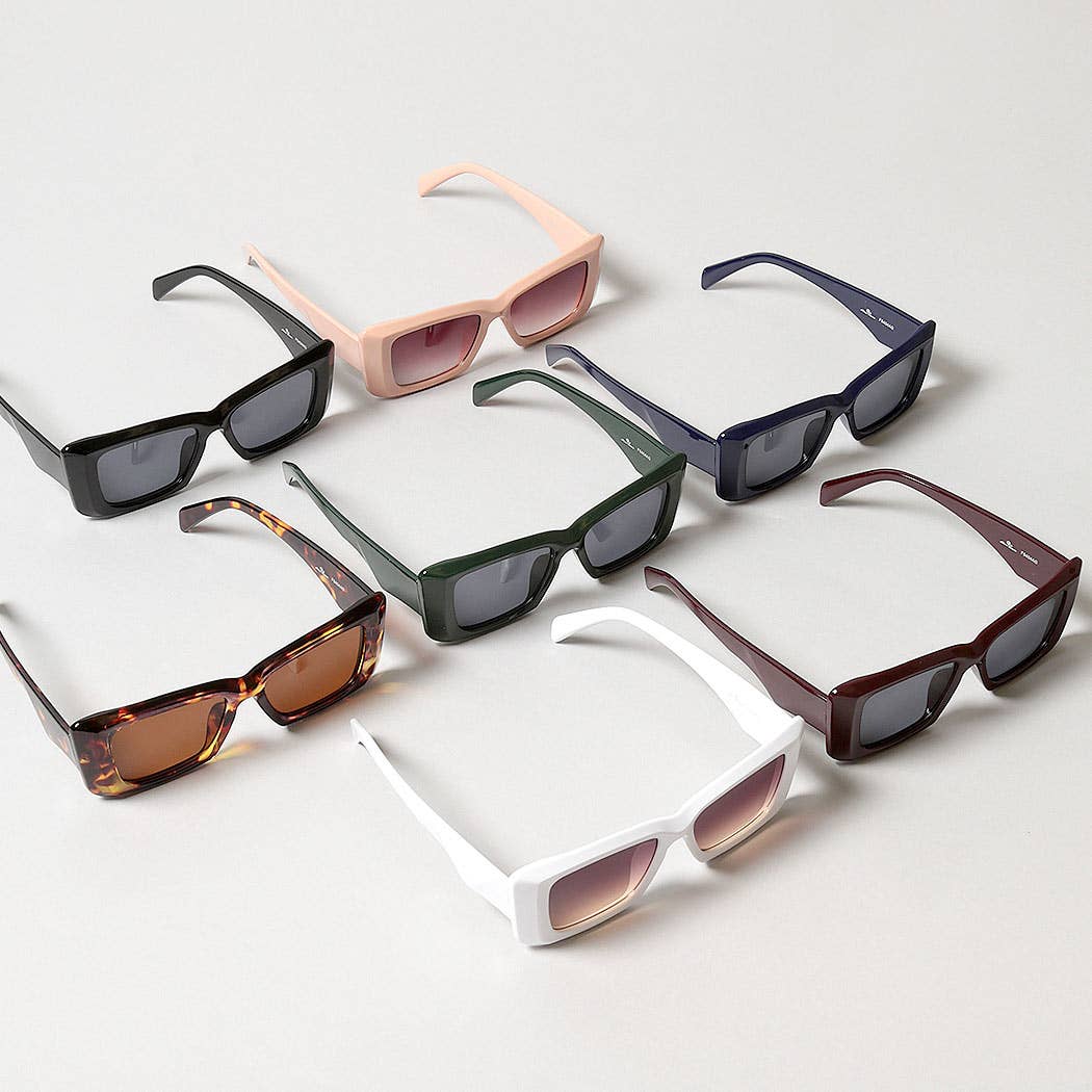 12 COLORI ASSORTITI Occhiali da sole da donna con montatura rettangolare audace in vendita all'ingrosso su Faire3