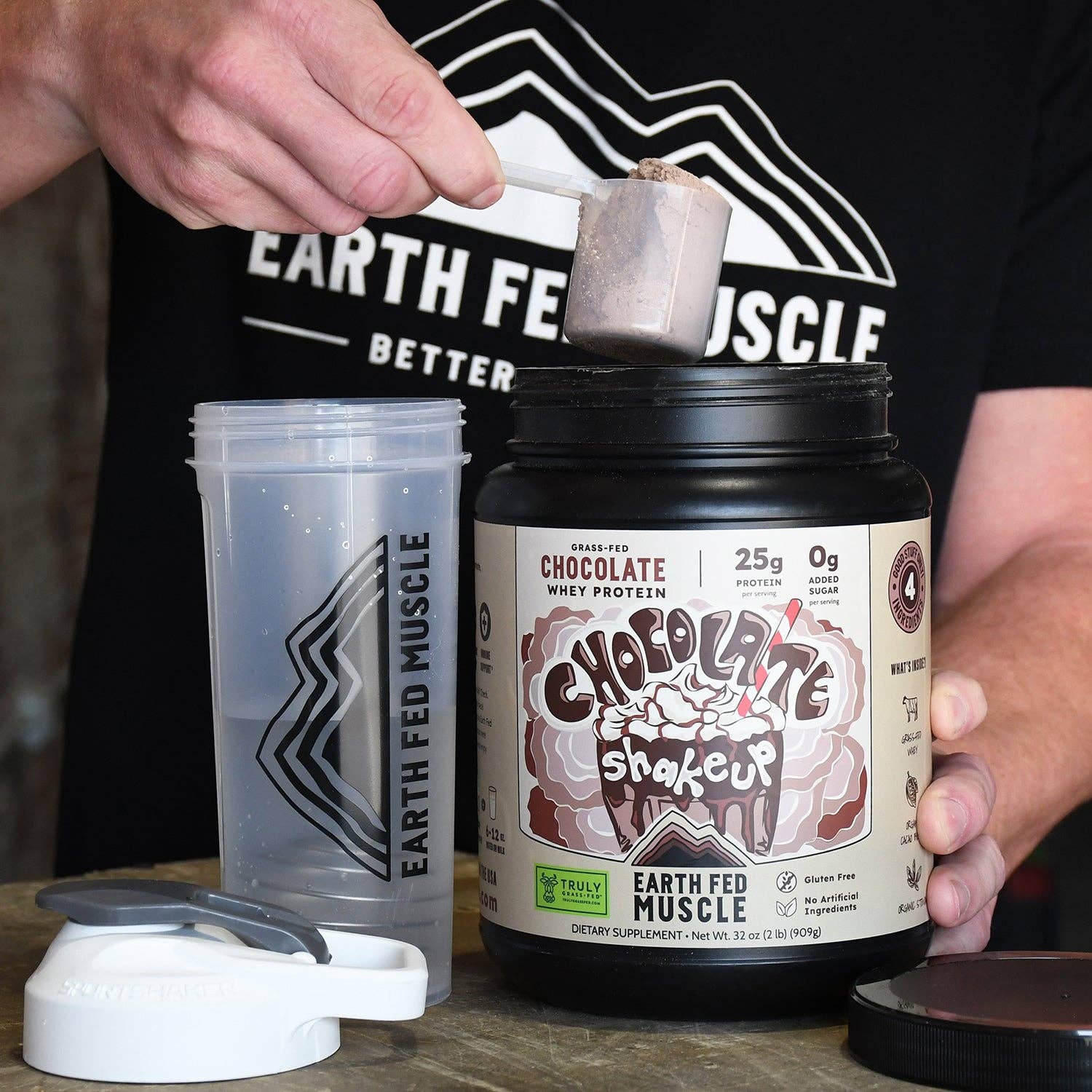 Earth Fed Muscle - Wholesale Protein/Superfood Powder - Chocolate Shakeup Chocolate Grass-Fed Whey Protein5