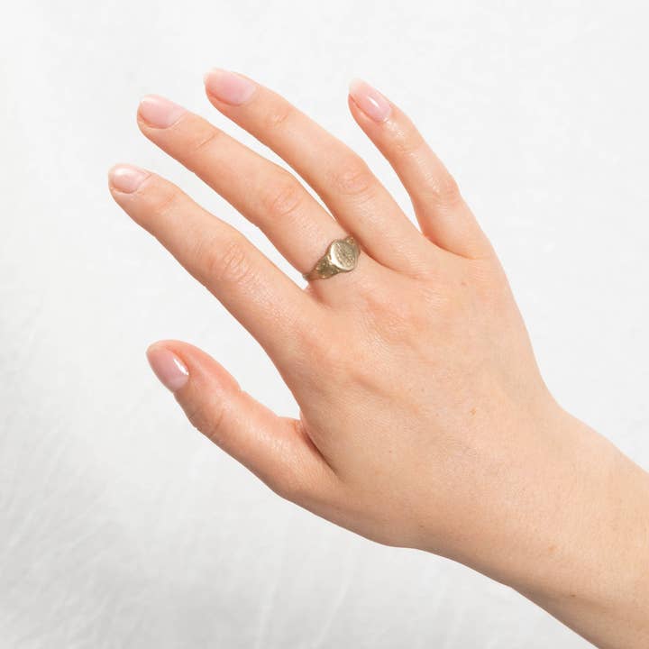 Treehouse Brooklyn - Venta al por mayor Anillo de sello - Anillo monograma con sello vintage desgastado