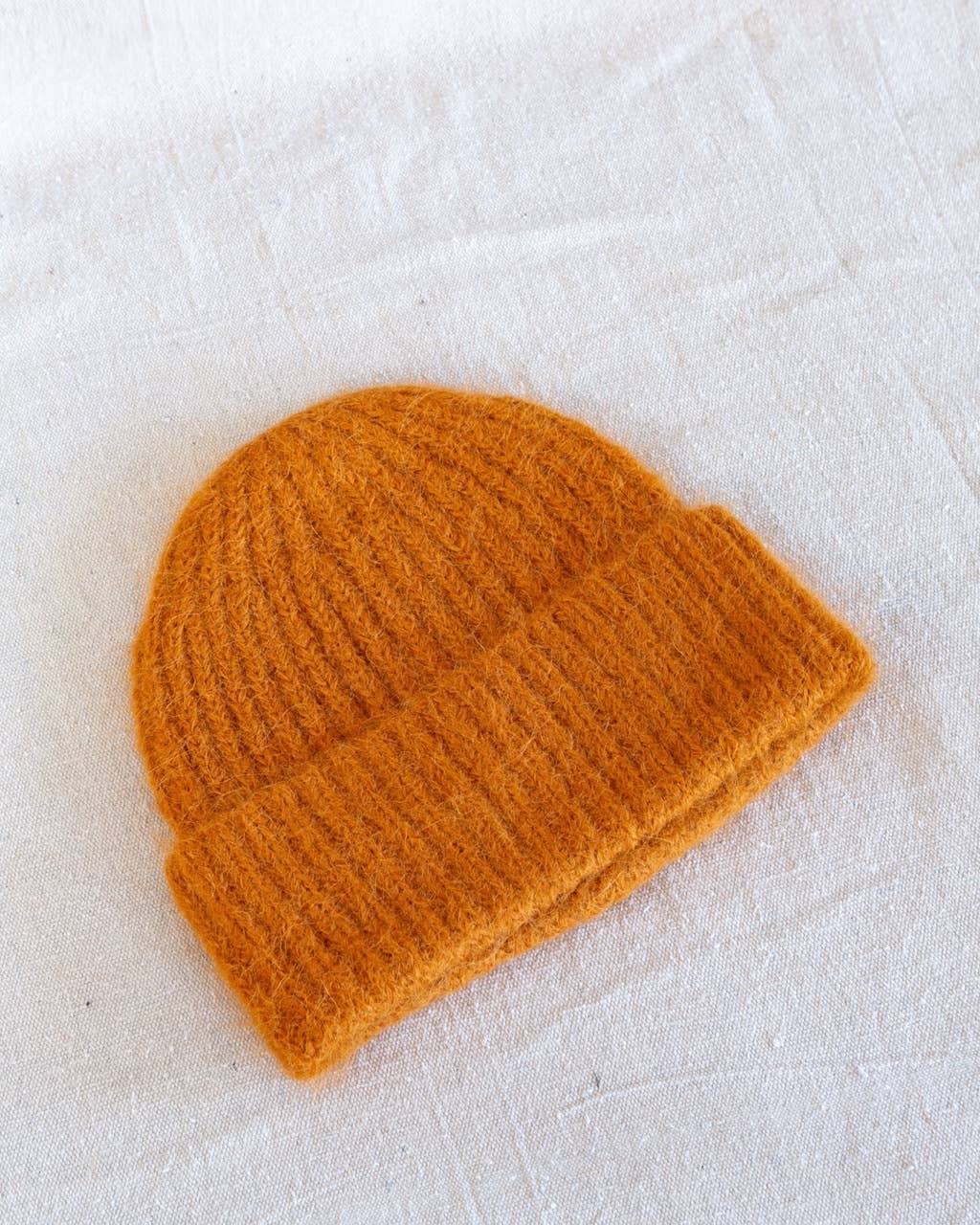 DAĒZA - Wholesale Beanie - Women's - Suri Cuff Hat4