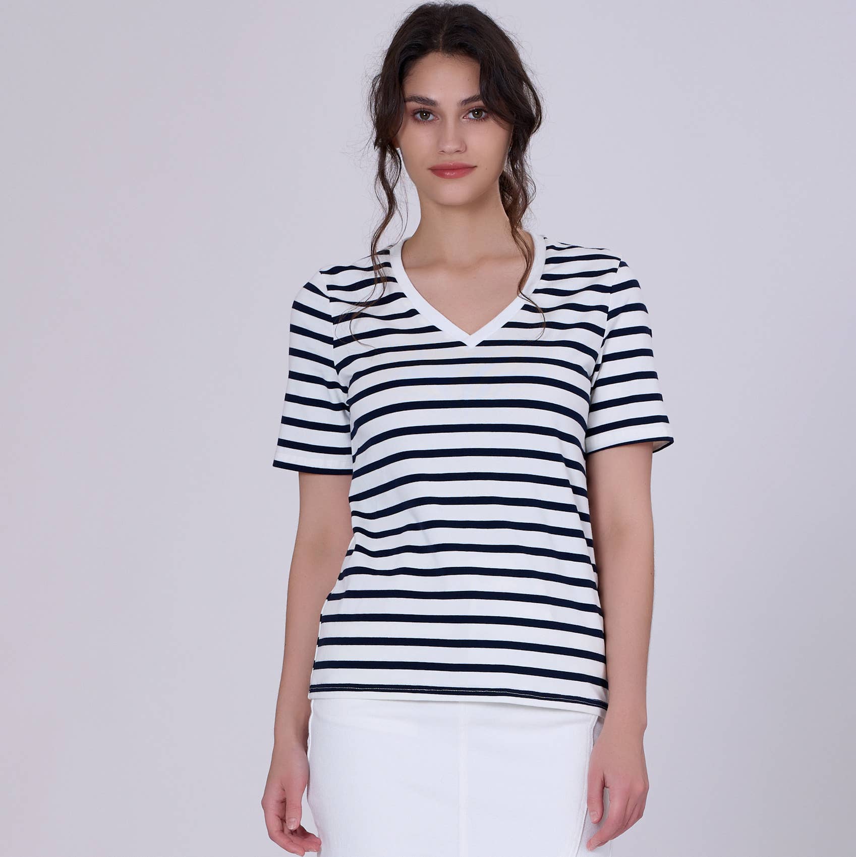 Smart and Joy – wholesale T-shirt – women's – V-neck cotton sailor t-shirt12