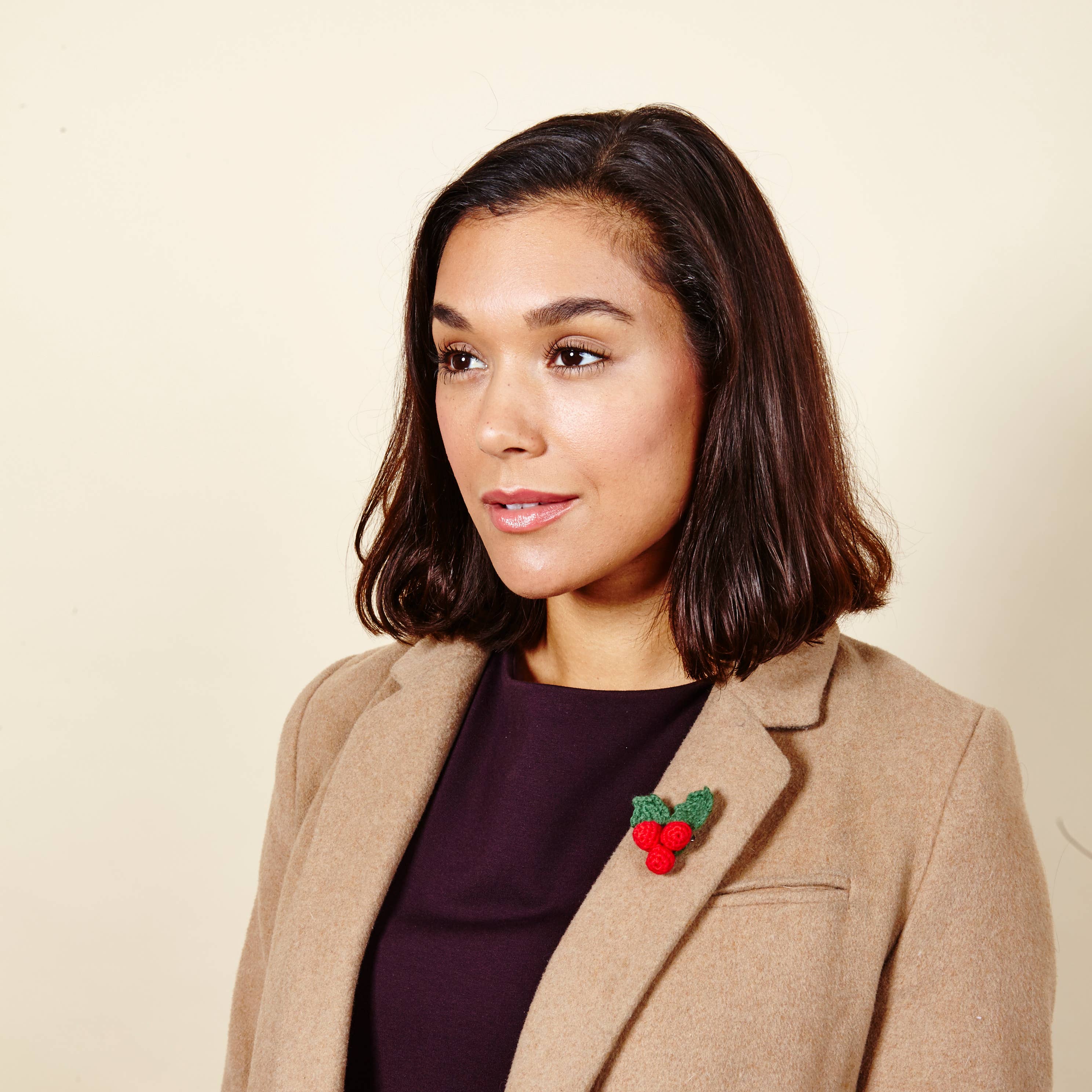 Just Trade UK - Wholesale Brooch - Crochet Holly Brooch0