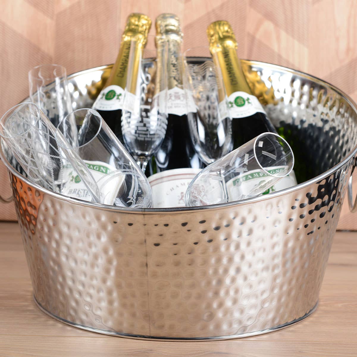 SILVER Hammered champagne bucket 25x40x40cm for wholesale on Faire1