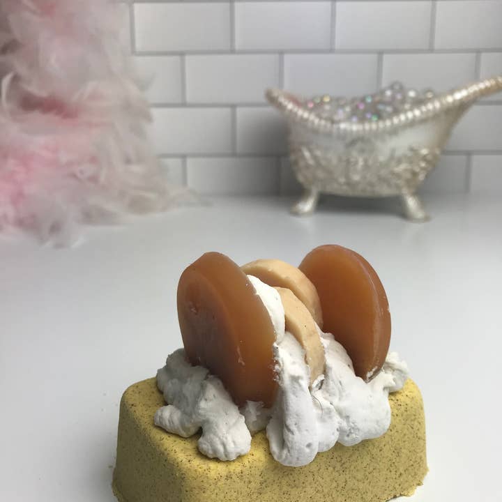 Banana Pudding Bath Bomb for wholesale by Honeycat Cosmetics