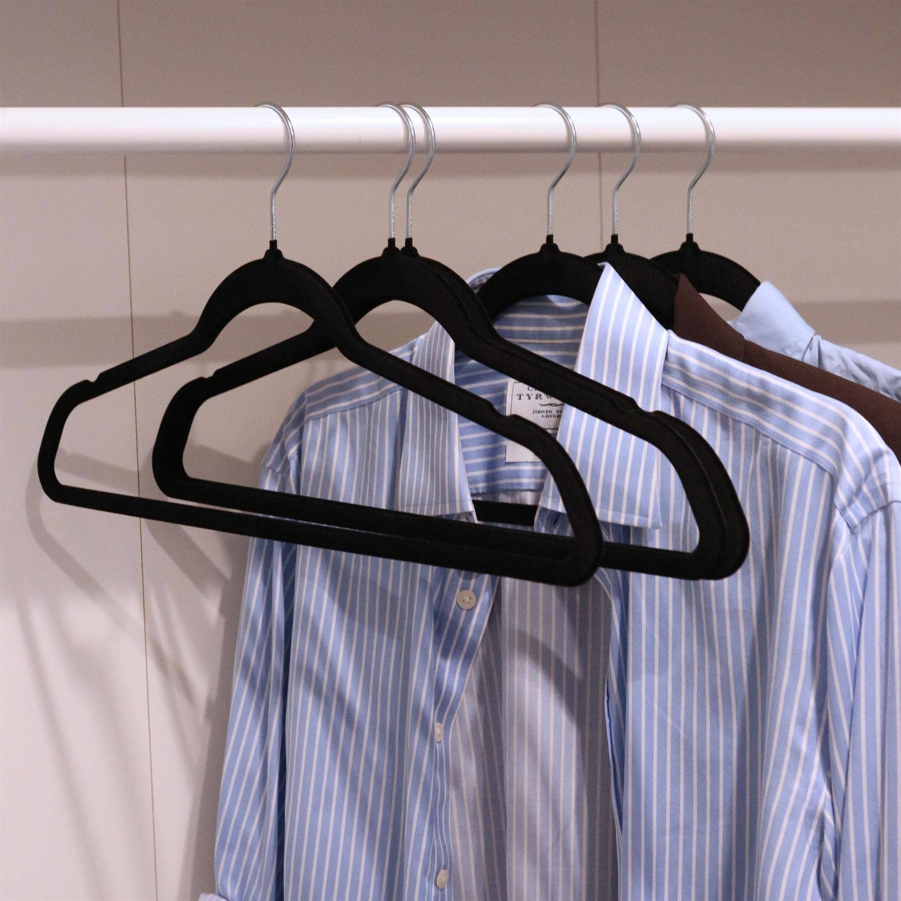 Rinkit Ltd – wholesale Galgar – Antihalkande sammetskrok - 45 cm1