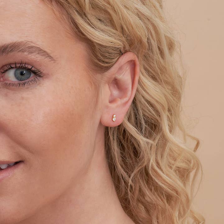 LEA Jewels – wholesale Stud/post earrings – Duo Crystal Flat Back Studs In Gold4