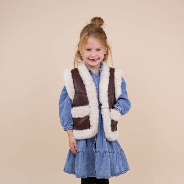 Moonrise - Wholesale Outerwear Vest - Kids - Kids Waistcoat Sheepskin Brown With Star
