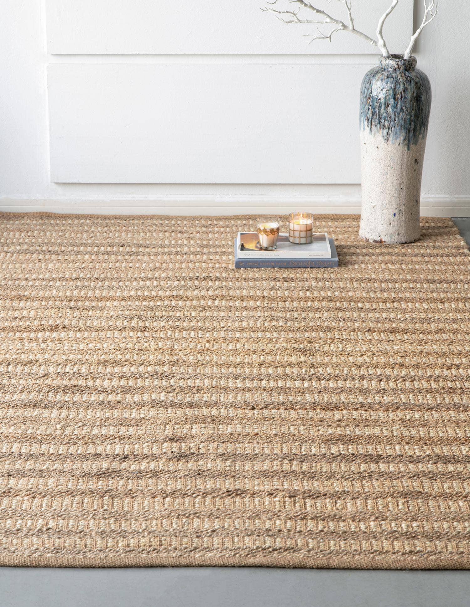 A&B Home Group Inc. – Großhandel Teppichvorleger – Jute-Teppich 2,5'x4' mit Shuttle-Webart Durrie und Fransen1