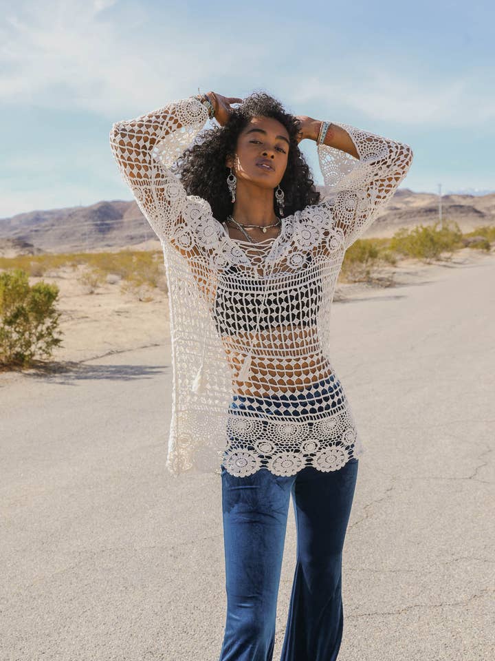 Túnica de ganchillo con cordones, estilo bohemio sin esfuerzo para venta al por mayor de Leto Accessories