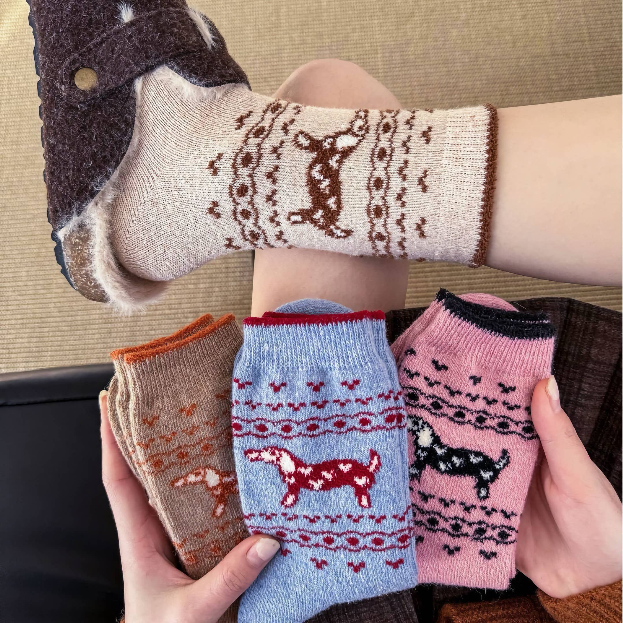 Happy Knits - Wholesale Socks - Women's - Women's Wool Socks - Warm Dachshund Pattern Winter Socks24