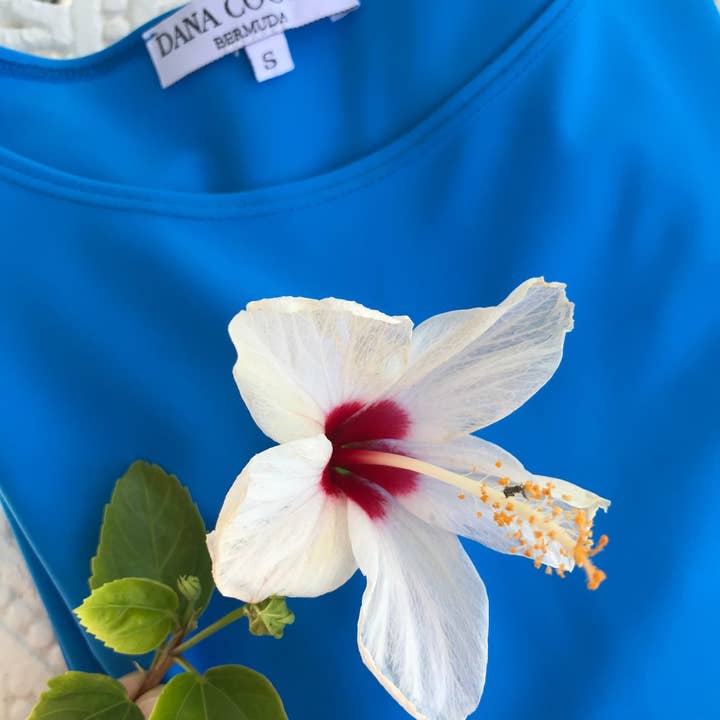 Surf Blue top met bescherming tegen de zon voor wholesale door Dana Cooper Bermuda