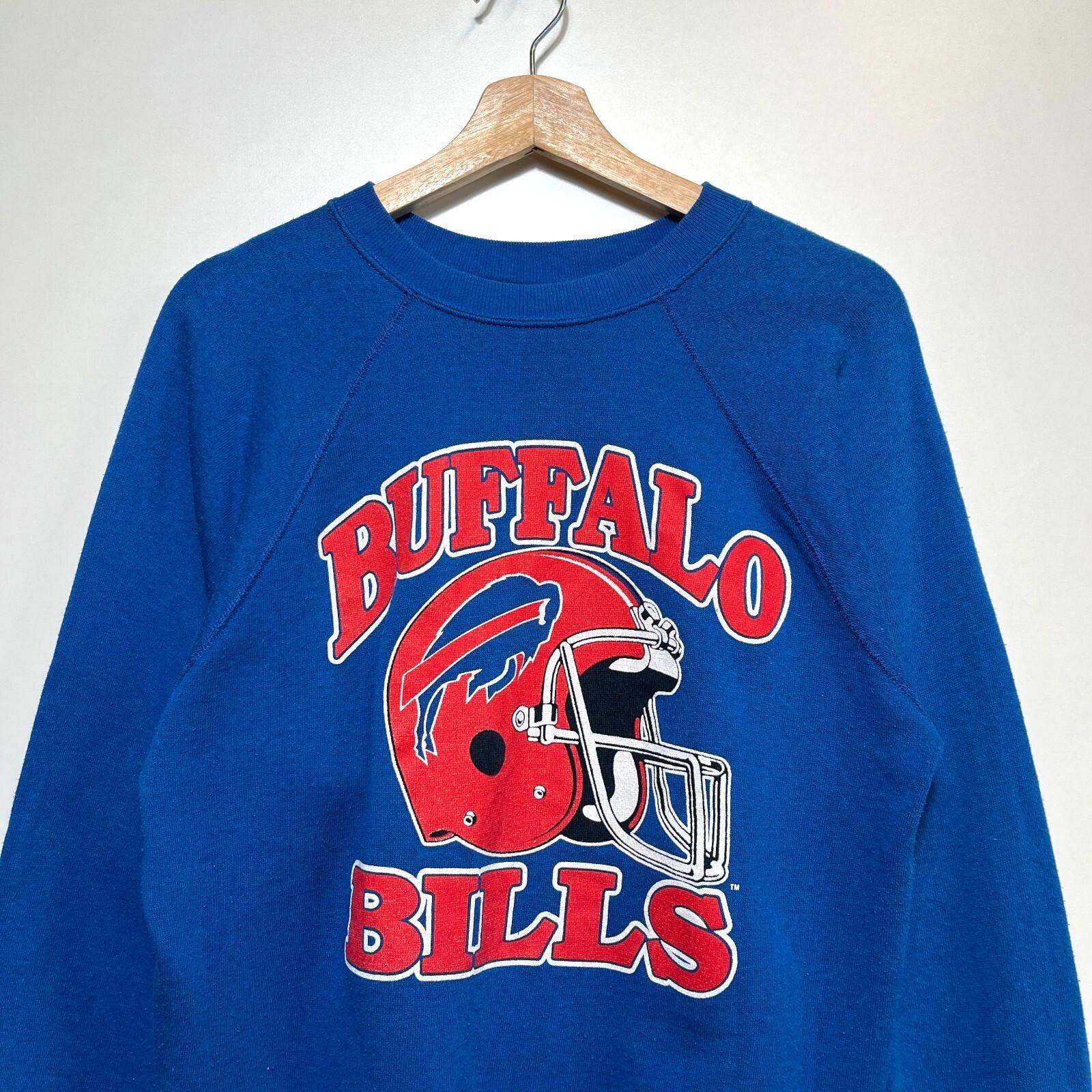 TheKingShirt - Wholesale Graphic Sweatshirt - Women's - Buffalo Bills Vintage 90s NFL Crewneck Sweatshirt Size L0