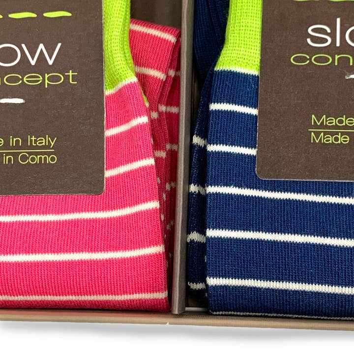 FUCHSIA HALF KNEE HIGH MEN'S COTTON SOCKS WITH DARK BLUE SOCKS. COD 217 for wholesale by C.C.&Co.Srl