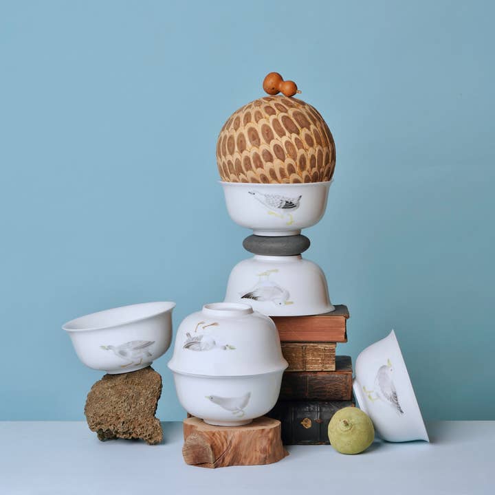 Hand Painted Porcelain Bird Bowls for wholesale by Middle Kingdom