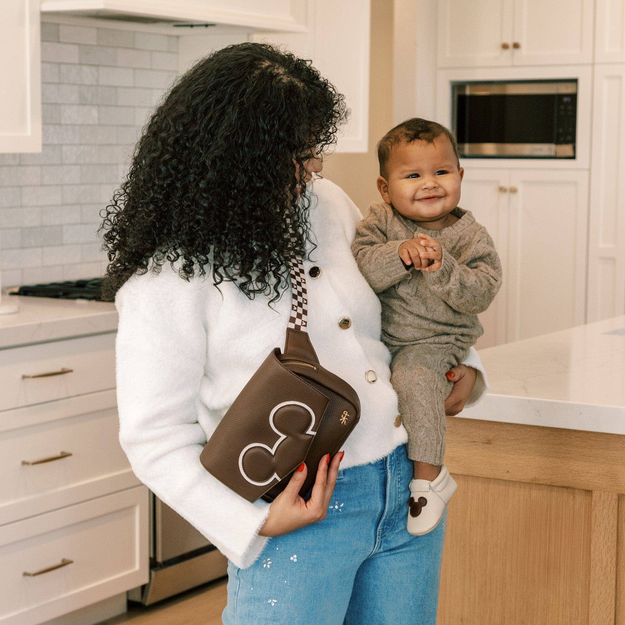 Freshly Picked - Wholesale Heuptasje - Dames - Disney Mocha Mickey Mouse Klassieke Heuptas1