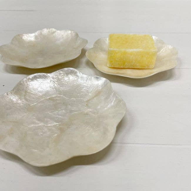 ByBazz - Venta al por mayor Bandejas/platos/boles decorativos - Schaaltje Schelp Capiz XS White5