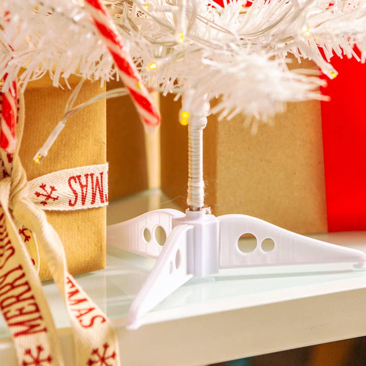 Rinkit Ltd – wholesale Konstgjord julgran – Harbour Housewares vit konstgjord julgran – 60 cm med fot2