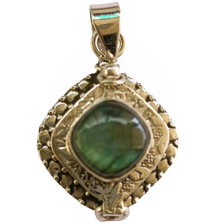 Poison Pendant Labradorite 925 Silver Handmade Pendant for wholesale by SILVER CAVE