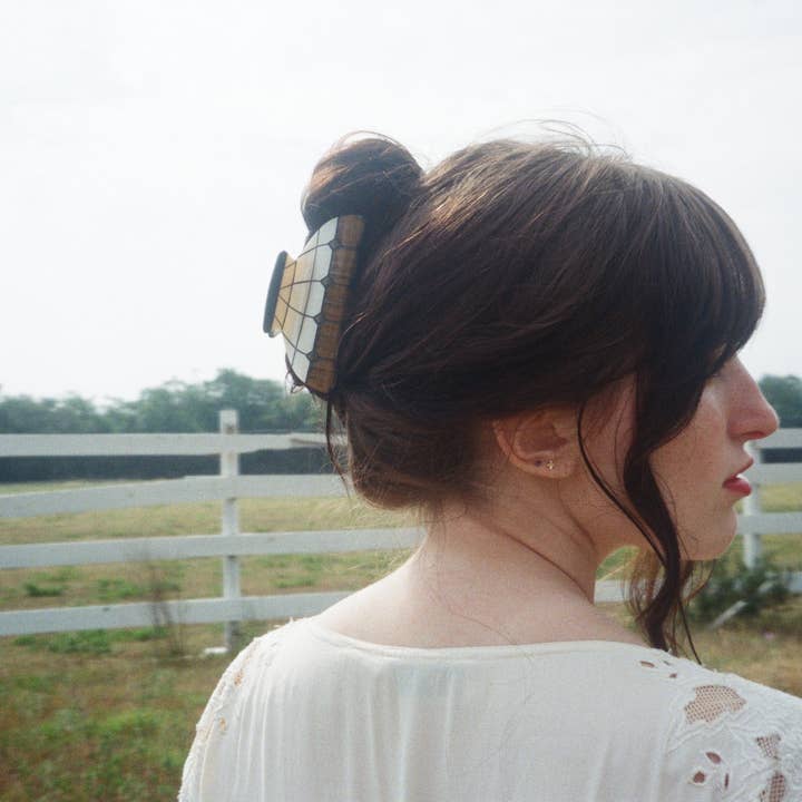 Hey Ricochet - Wholesale Hair Clip - Women's - Geometric Lamp Claw1