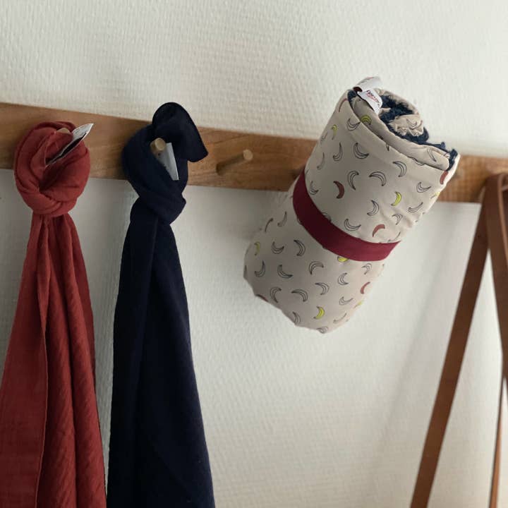 Carotte & Cie – Engroshandel Sengetæppe - Børn og baby – Banana nomad tæppe beige4