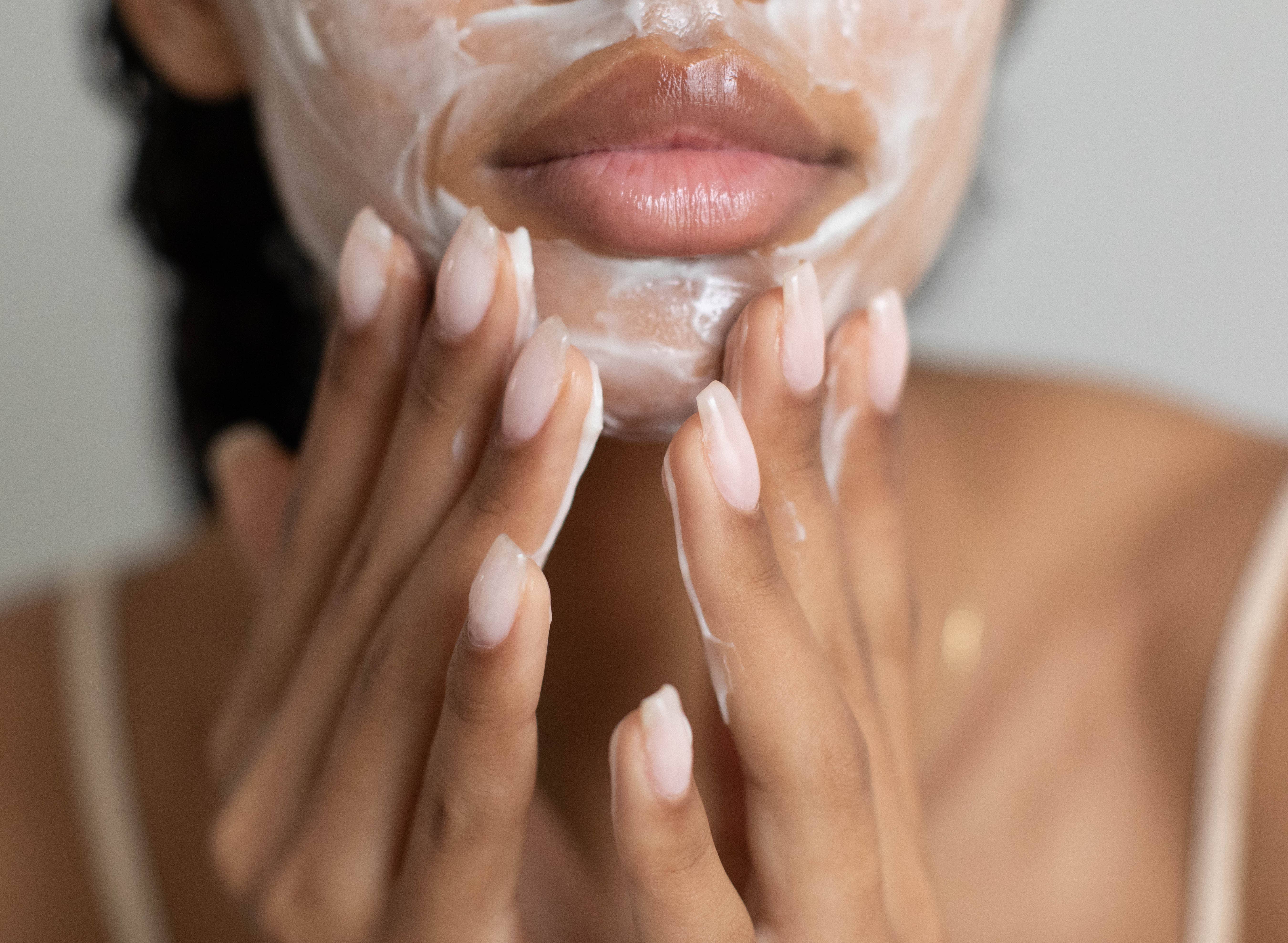 EarthTonics Botanical Skincare - Wholesale Facial Cleanser - Cardamom Cream Cleanser2