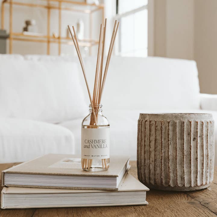 Sweet Water Decor - Wholesale Reed Diffuser - Cashmere and Vanilla Clear Reed Diffuser- Gifts, Home Decor