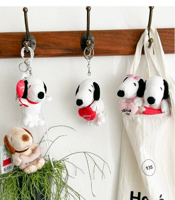 K-Wonderland - Wholesale Keychain - Women's - Snoopy Plush Bag Charm Deco Key Ring4