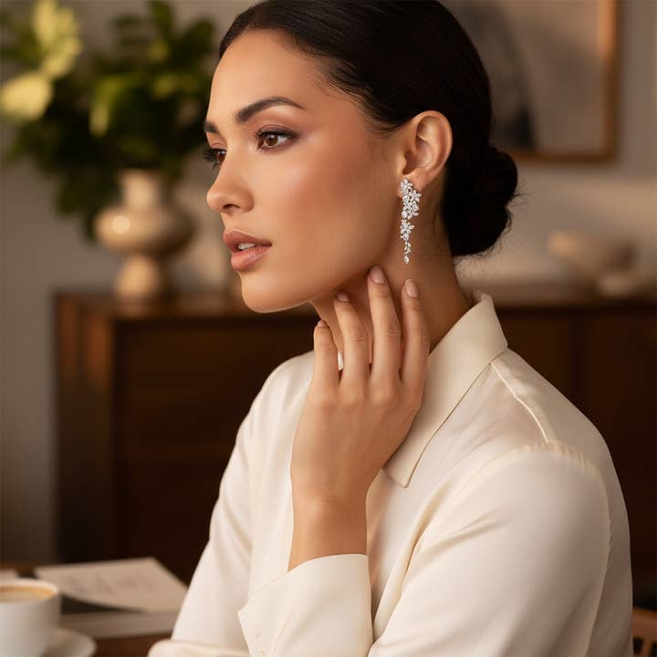 COLLEZIONE - ORECCHINI CRYSTAL CASCADE - CZER933 ARGENTO per la vendita all'ingrosso da parte di Athena Bridal Jewellery