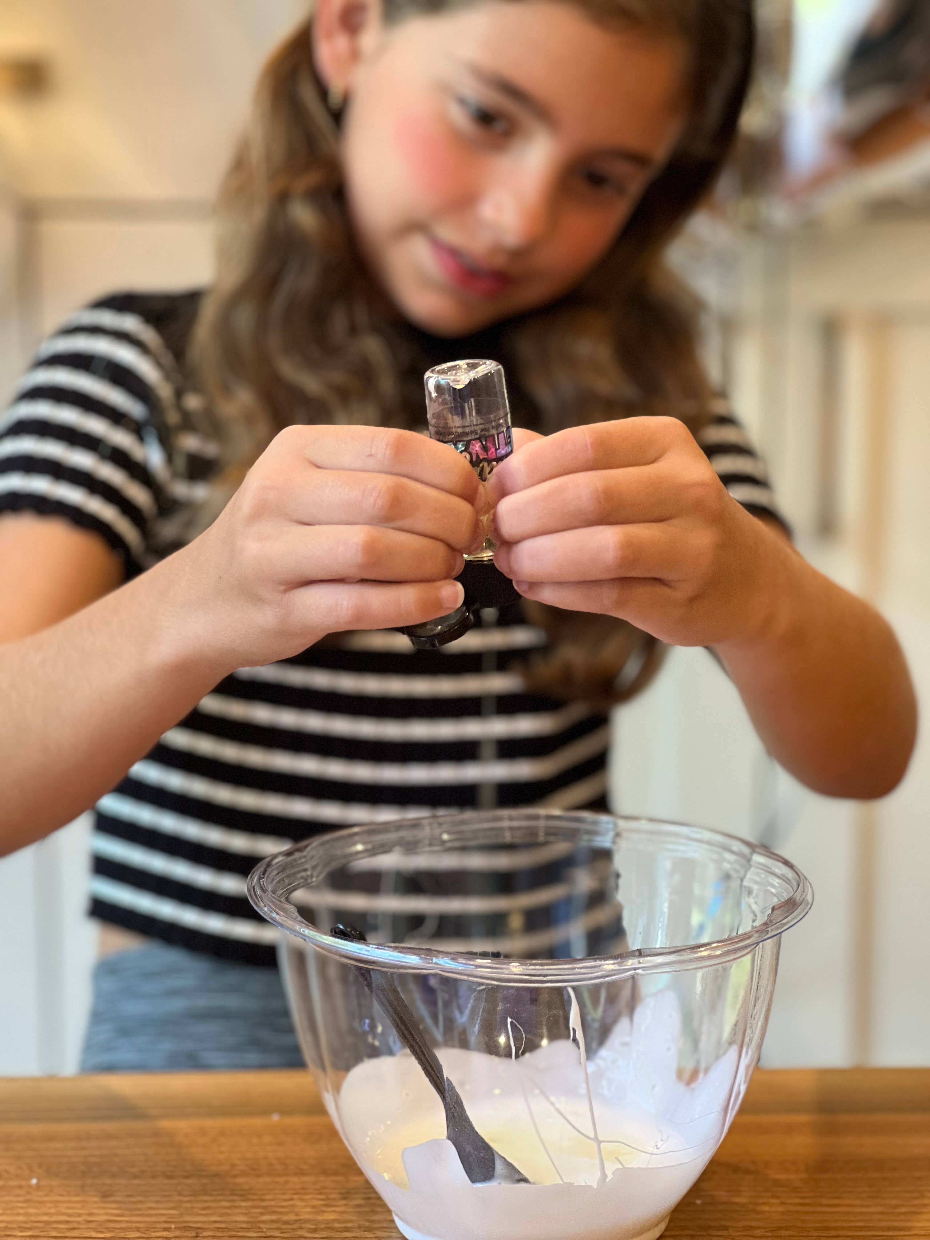 Silly Squish Slime – Großhandel Knete/Schleim – Kinder – DIY Slime Kit: GEMISCHTE HÜLLE (2 x Rosa, 2 x Blau, 2 x Lila)7