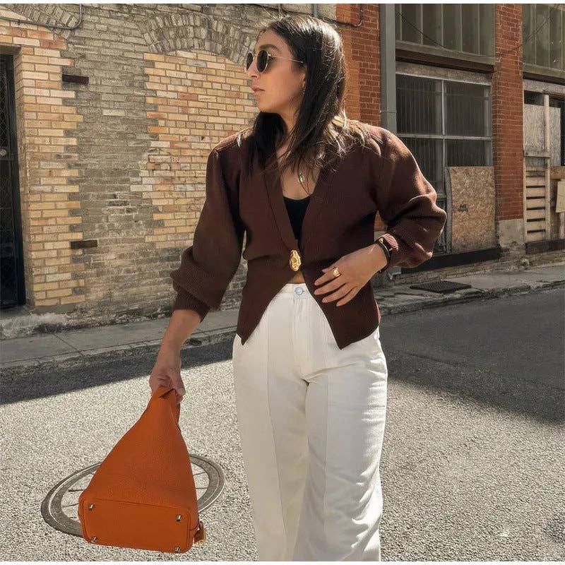 SALINA TRADING INC – wholesale Cardigan – Women’s – Minimalist V-Neck Button Knit Cardigan7