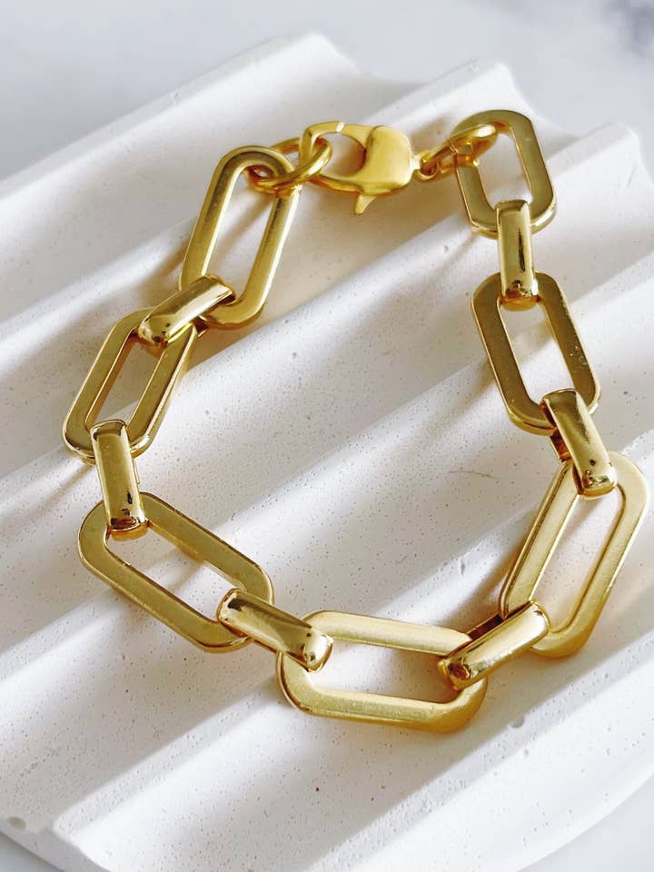 PULSERA DE CADENA LUNA para venta al por mayor de ALIBI NYC