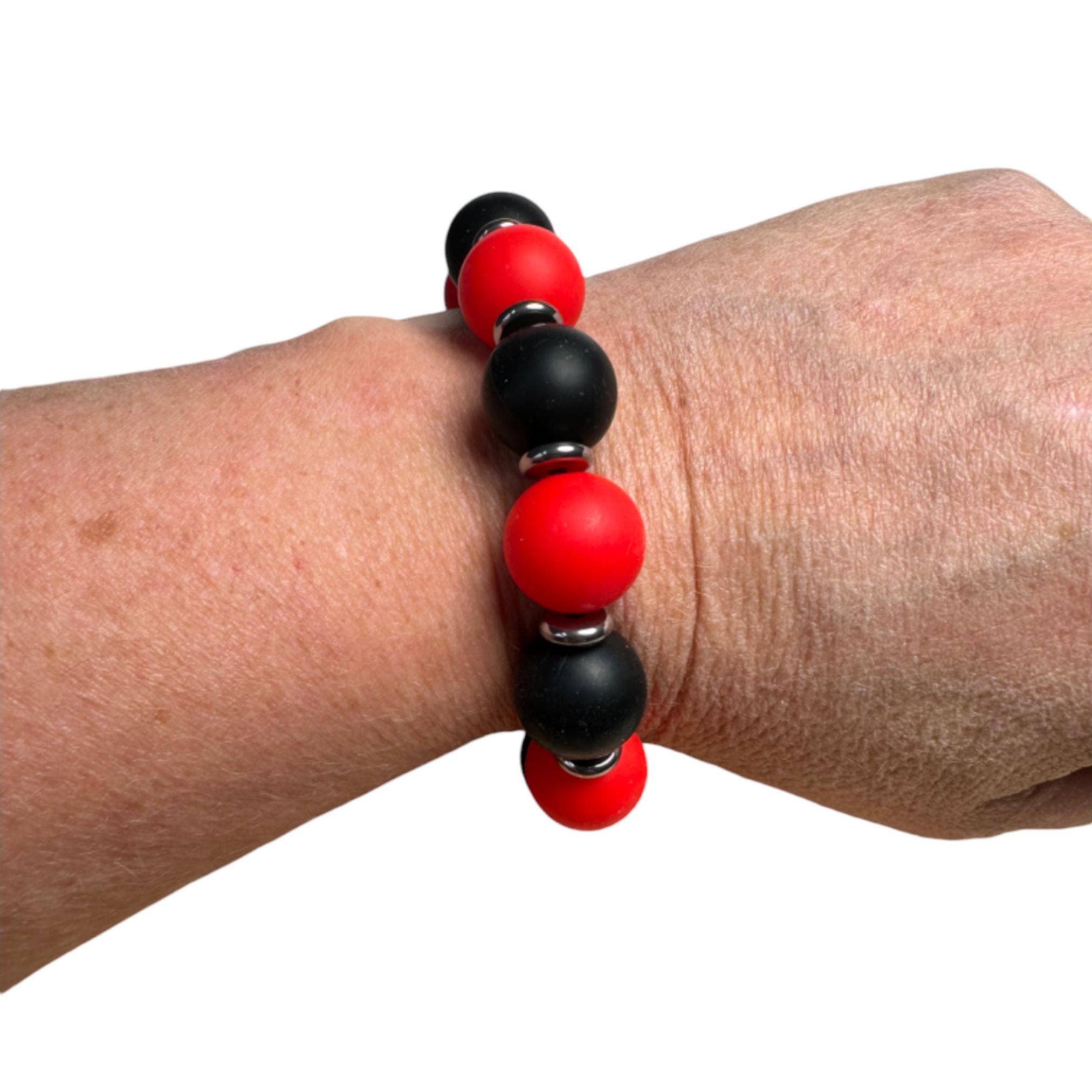 Fish Towne Designs, LLC - Wholesale Beaded Bracelet - Red and Black Game Day Chunky Bead Bracelet1